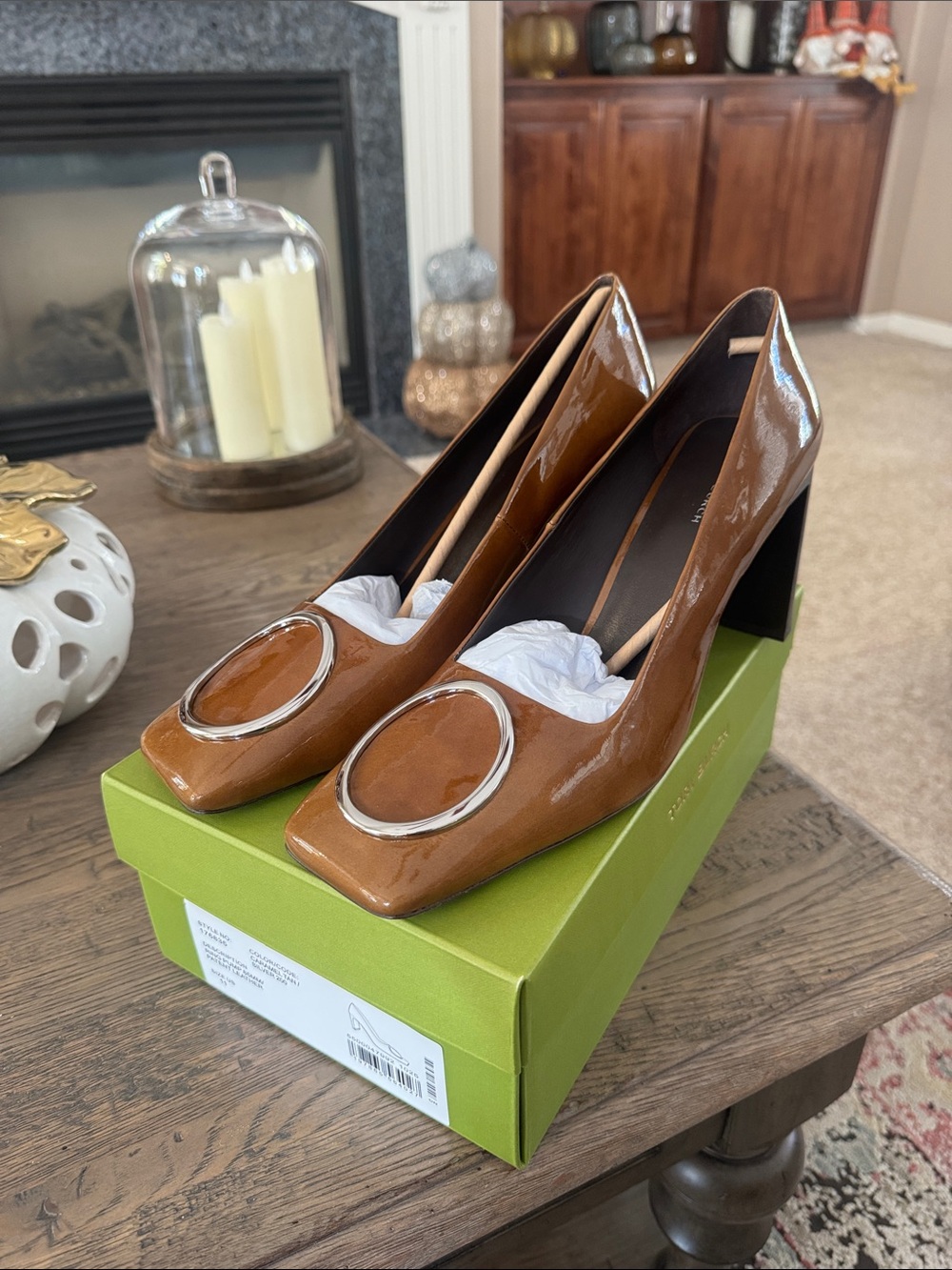 Tory Burch Caramel Tan & Silver Patent Ring Pump